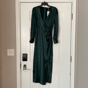 Gorgeous green midi dress